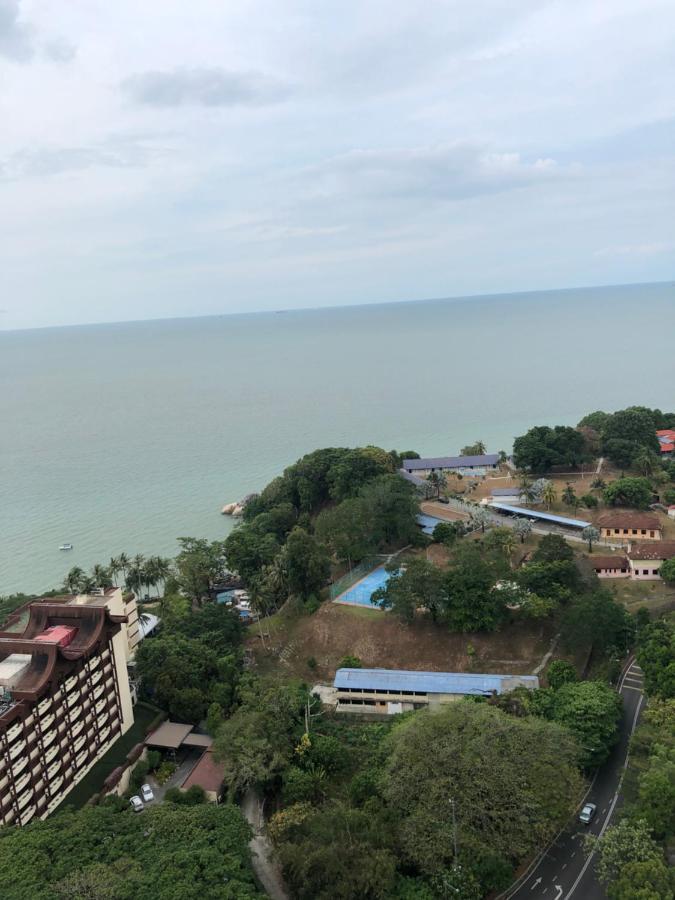 Beach Resort Home Stay Sri Sayang Apartment Batu Ferringhi 2Bedroom Exterior foto