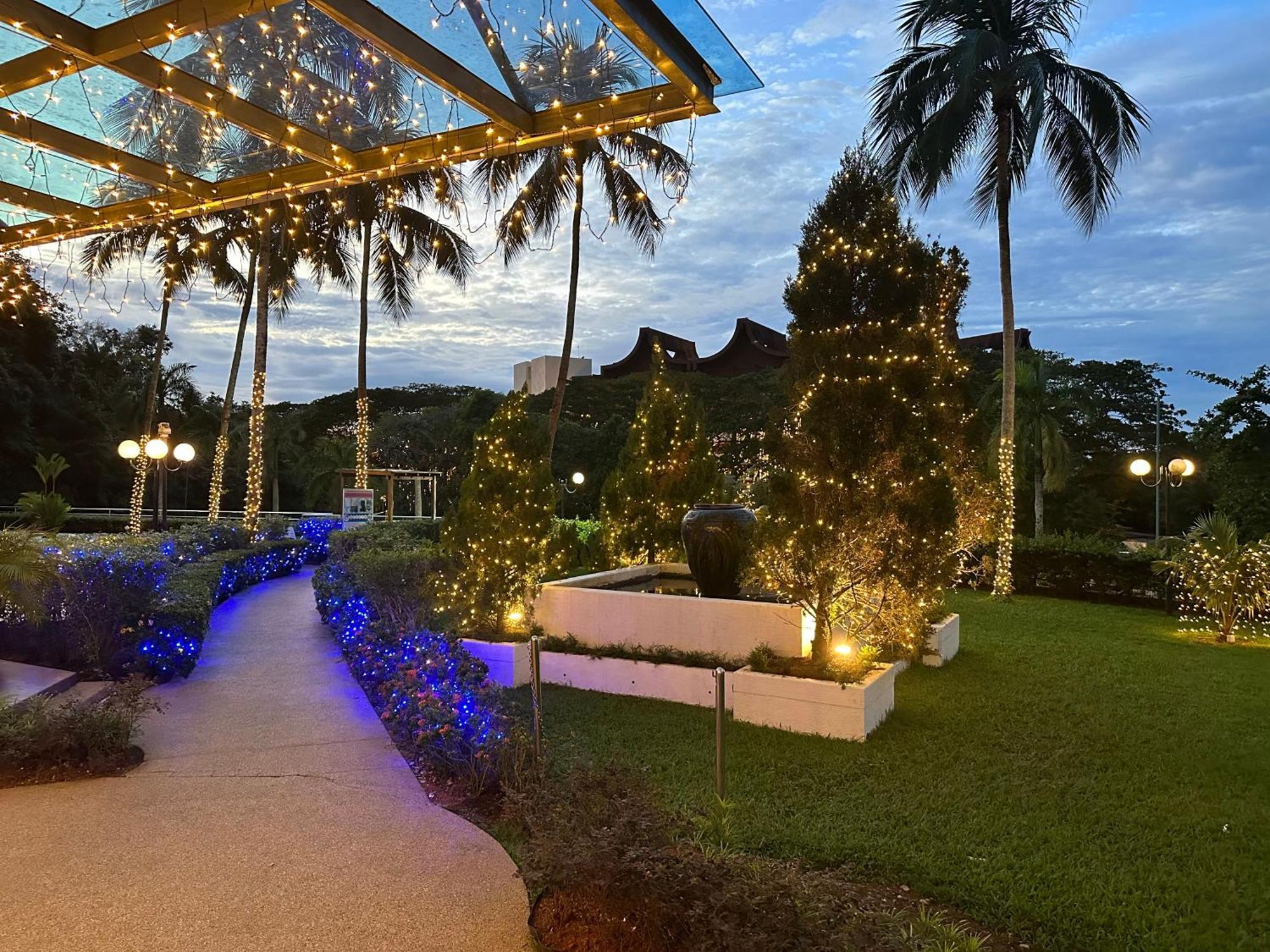 Beach Resort Home Stay Sri Sayang Apartment Batu Ferringhi 2Bedroom Exterior foto